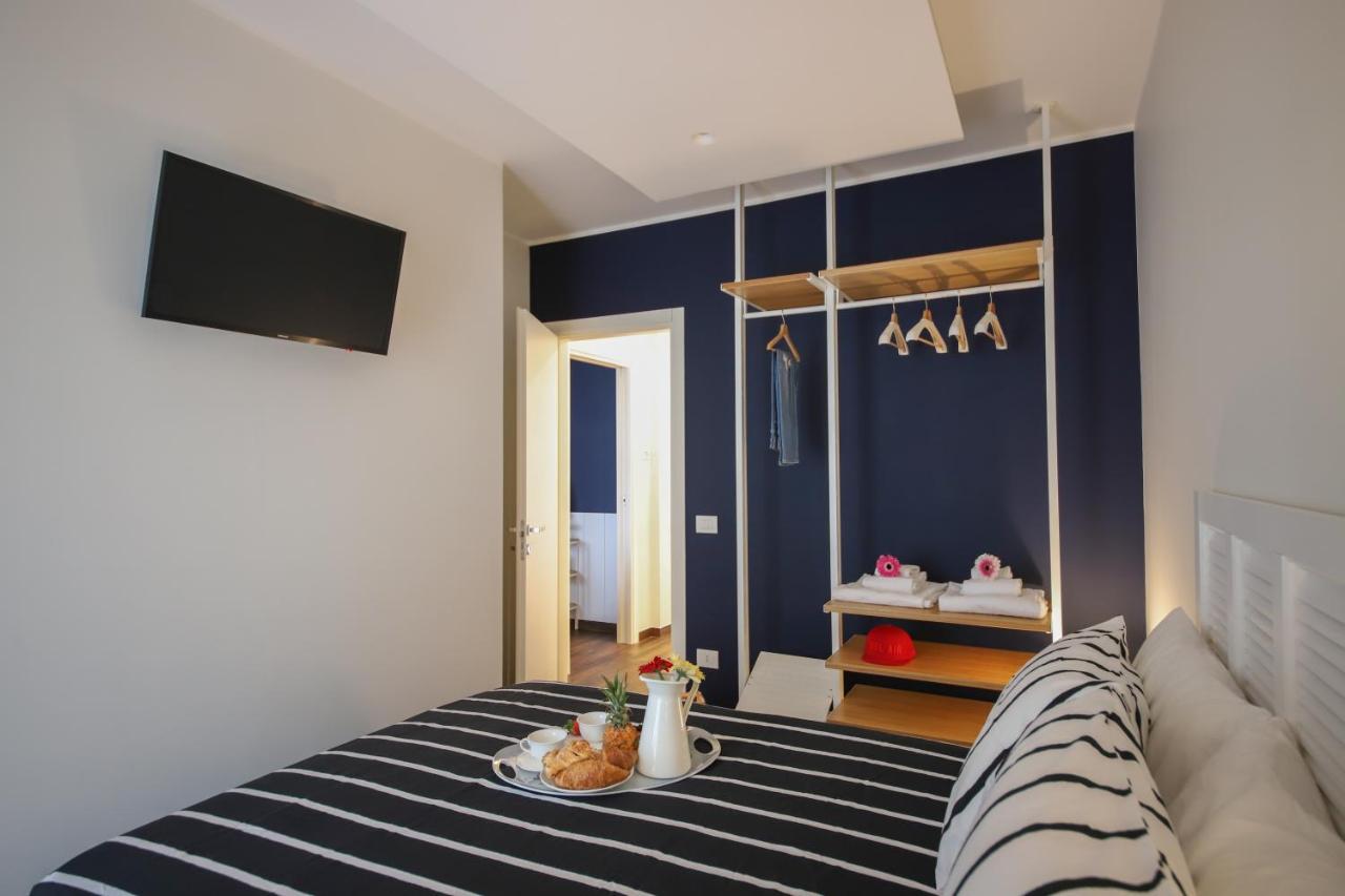 Nilu In Citta - Nuovo Appartamento Con Vista Mare Monopoli Bagian luar foto